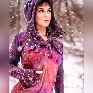 RARE PURPLE/RED CROSSFOX ROGUE COZY BAMBOO FLEECE EUC MED FITS LIKE A LARGE